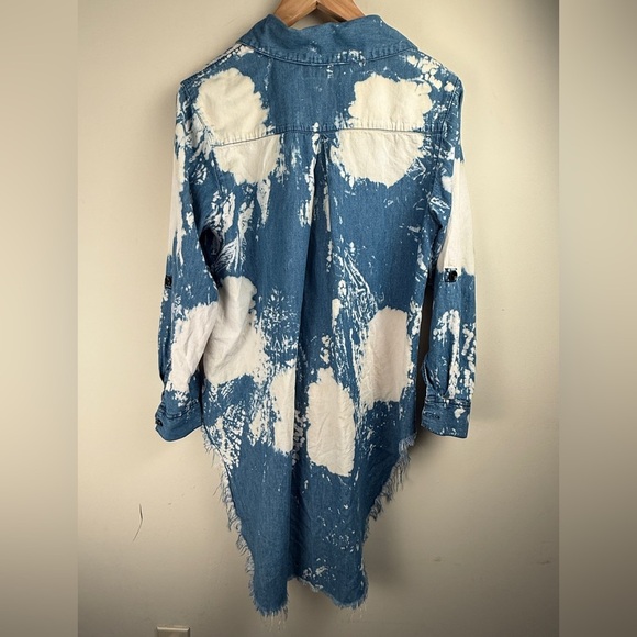 Thrill Jeans Womens High Low Heavily Distressed Button Down Blue Shirt Top Lg. - Picture 2 of 14